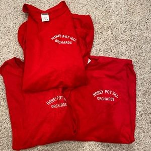 Three honey pot hill shirts and a hat!!
